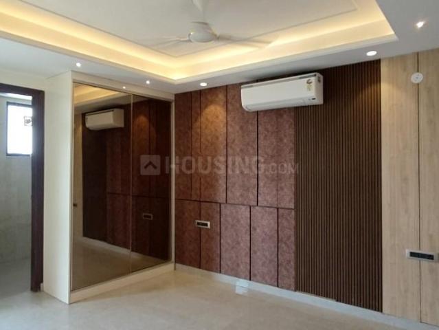4 BHK Apartment in Sector 67 for rent Gurgaon. The reference number is 20060861