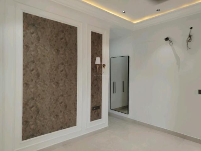 4 BHK Apartment in Sector 67 for rent Gurgaon. The reference number is 20276971