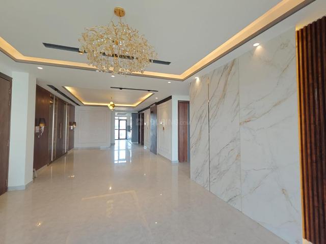 4 BHK Apartment in Sector 67 for rent Gurgaon. The reference number is 20392234
