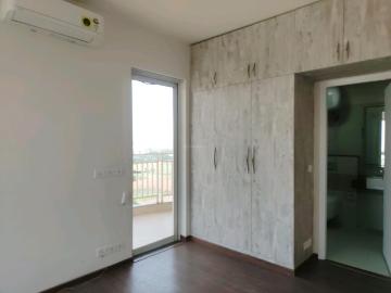 4 BHK Apartment in Sector 69 for rent Gurgaon. The reference number is 20468867