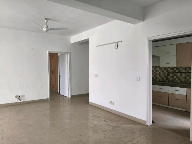 4 BHK Apartment in Sector 69 for rent Gurgaon. The reference number is 21067928