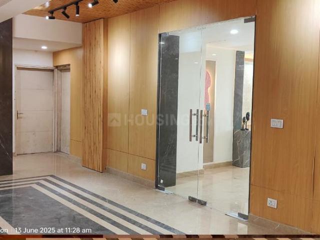 4 BHK Apartment in Sector 69 for resale Gurgaon. The reference number is 20653196