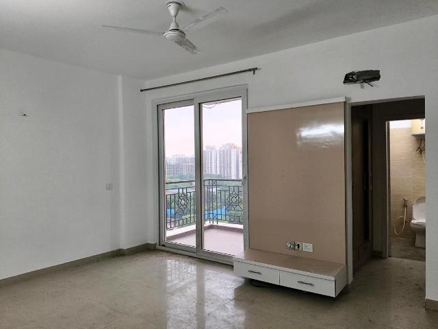 4 BHK Apartment in Sector 69 for resale Gurgaon. The reference number is 21098826