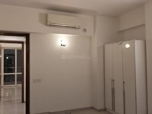 4 BHK Apartment in Sector 62 for rent Gurgaon. The reference number is 21281881