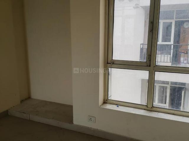 4 BHK Apartment in Sector 63 for rent Sonipat. The reference number is 21004230