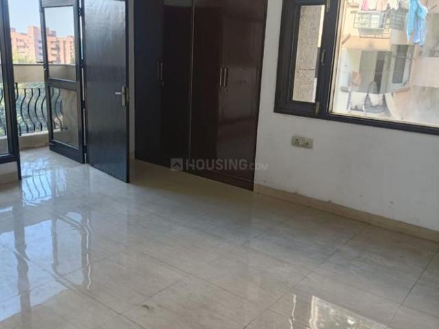 4 BHK Apartment in Sector 6 Dwarka for rent New Delhi. The reference number is 19707756