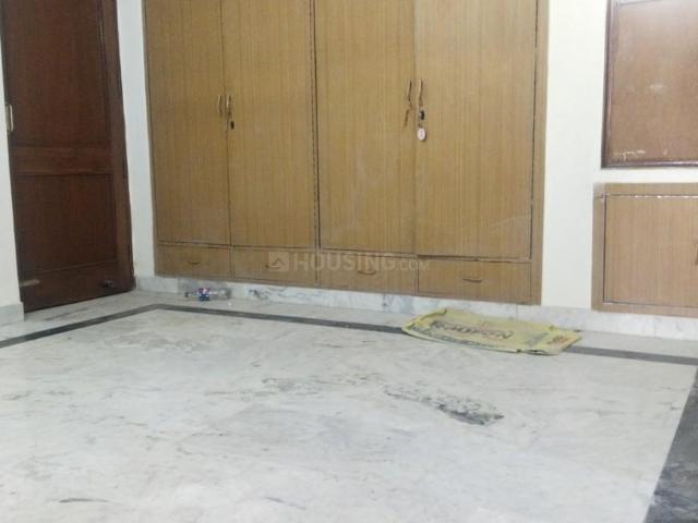 4 BHK Apartment in Sector 6 Dwarka for rent New Delhi. The reference number is 20136959