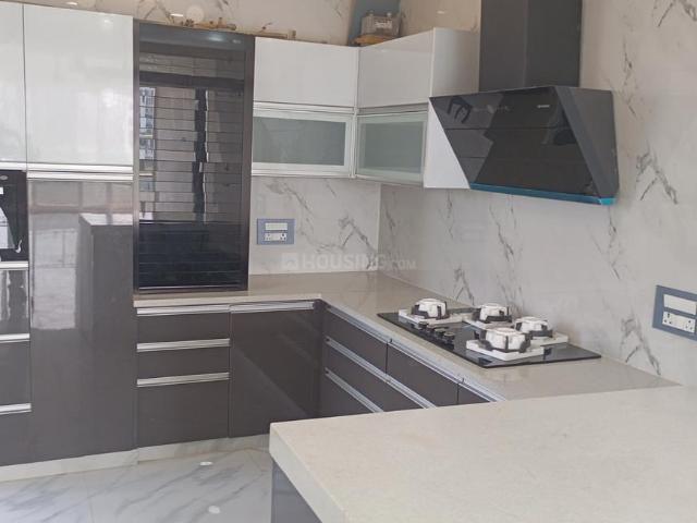 4 BHK Apartment in Sector 6 Dwarka for resale New Delhi. The reference number is 17604814