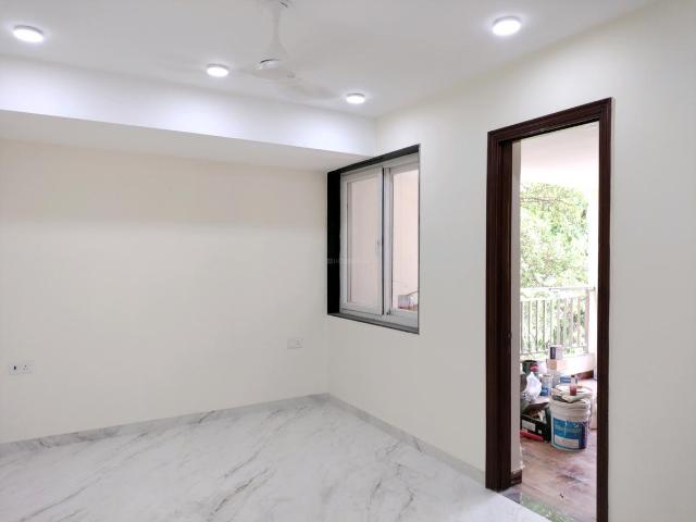 4 BHK Apartment in Sector 6 Dwarka for resale New Delhi. The reference number is 20405994