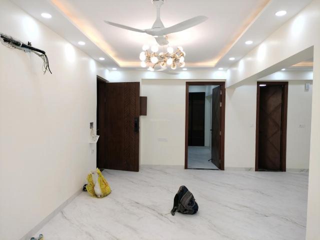 4 BHK Apartment in Sector 6 Dwarka for resale New Delhi. The reference number is 20406124