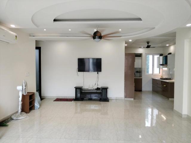 4 BHK Apartment in Sector 6 Dwarka for resale New Delhi. The reference number is 21111018