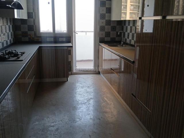 4 BHK Apartment in Sector 75 for rent Noida. The reference number is 19319692