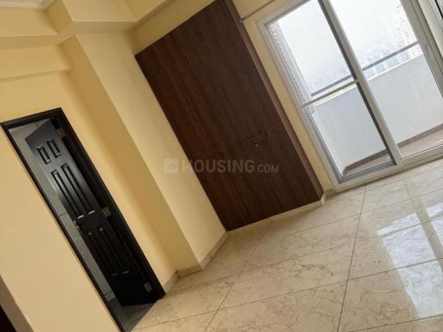 4 BHK Apartment in Sector 76 for rent Noida. The reference number is 18560573