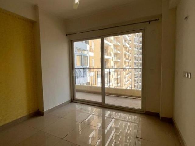 4 BHK Apartment in Sector 76 for rent Noida. The reference number is 20744119