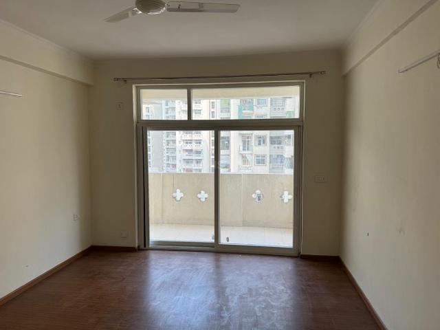 4 BHK Apartment in Sector 76 for resale Noida. The reference number is 21340345