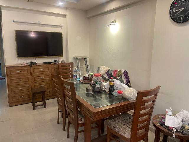 4 BHK Apartment in Sector 77 for rent Noida. The reference number is 20786125