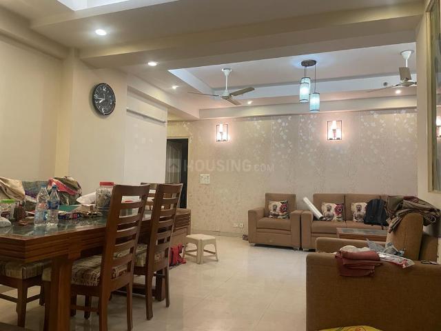 4 BHK Apartment in Sector 77 for rent Noida. The reference number is 20816182