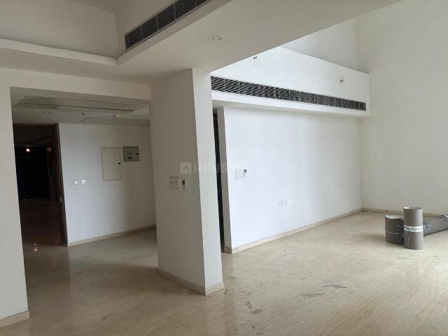 4 BHK Apartment in Sector 78 for resale Noida. The reference number is 21189744