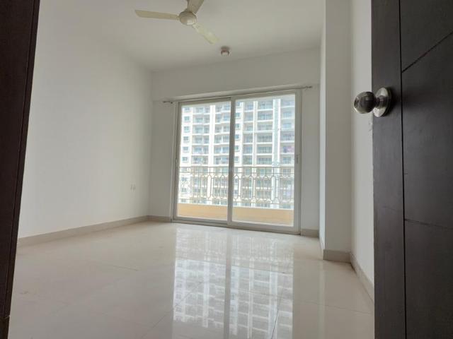 4 BHK Apartment in Sector 79 for rent Noida. The reference number is 20675124
