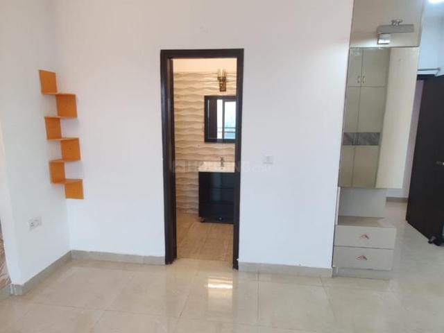 4 BHK Apartment in Sector 79 for rent Noida. The reference number is 20834437