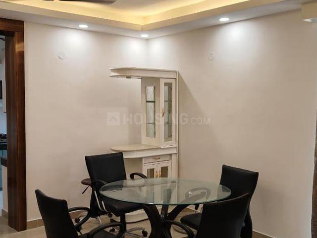 4 BHK Apartment in Sector 70 for rent Noida. The reference number is 20919742