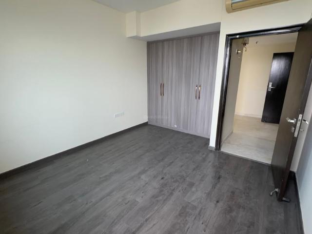 4 BHK Apartment in Sector 72 for rent Gurgaon. The reference number is 20721802