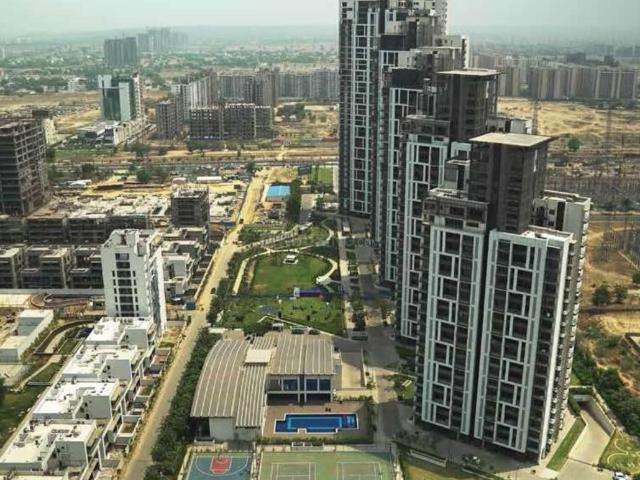 4 BHK Apartment in Sector 72 for rent Gurgaon. The reference number is 20924166