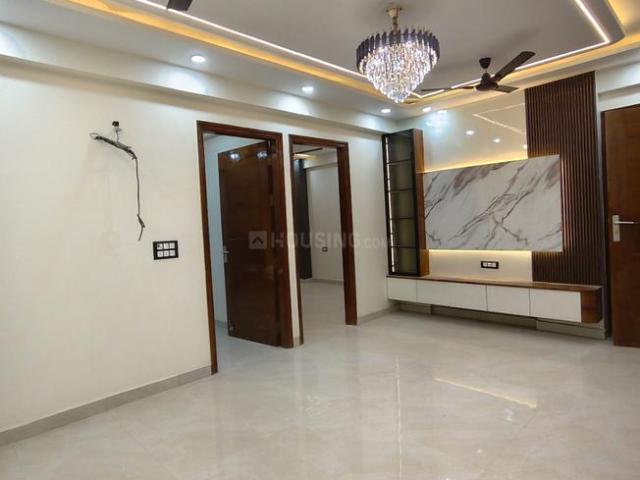 4 BHK Apartment in Sector 73 for rent Noida. The reference number is 20887961