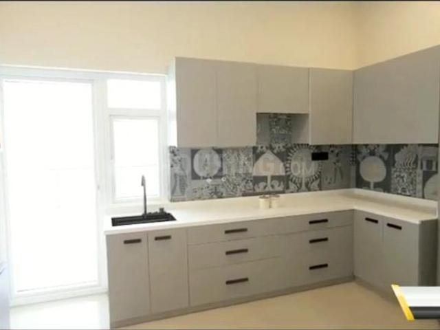 4 BHK Apartment in Sector 73 for resale Faridabad. The reference number is 20819585