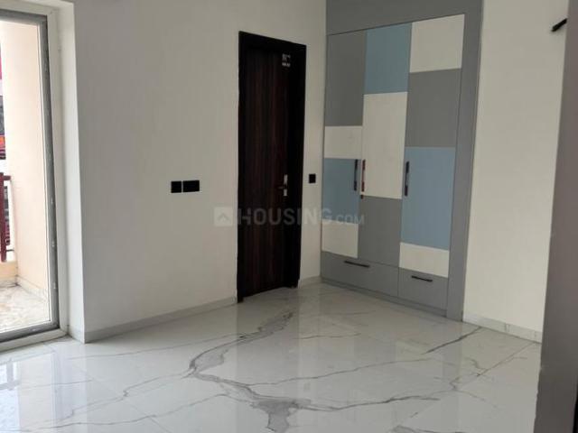 4 BHK Apartment in Sector 88 for rent Faridabad. The reference number is 18641129