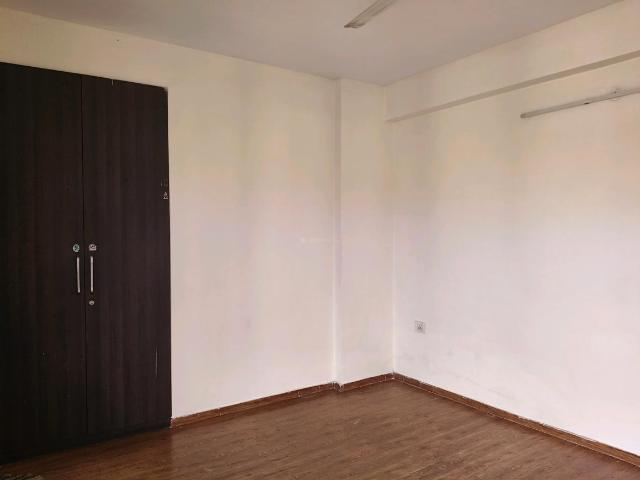 4 BHK Apartment in Sector 82A for resale Gurgaon. The reference number is 20643017