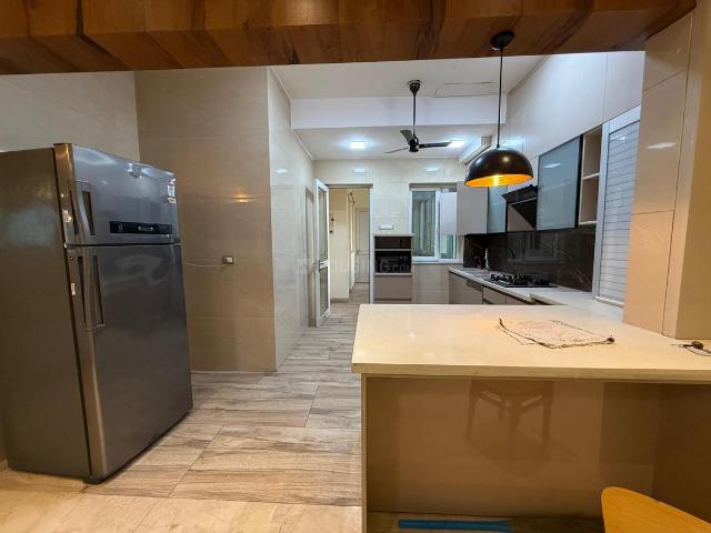 4 BHK Apartment in Sector 94 for rent Noida. The reference number is 18253457