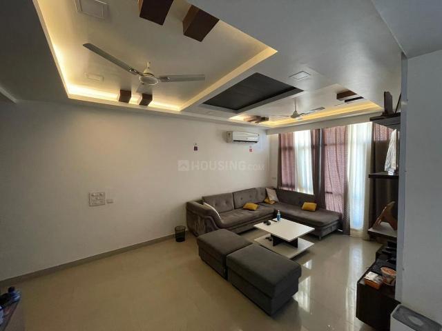 4 BHK Apartment in Sector 99 for rent Noida. The reference number is 20640490