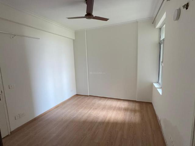 4 BHK Apartment in Sector 92 for rent Gurgaon. The reference number is 21179418