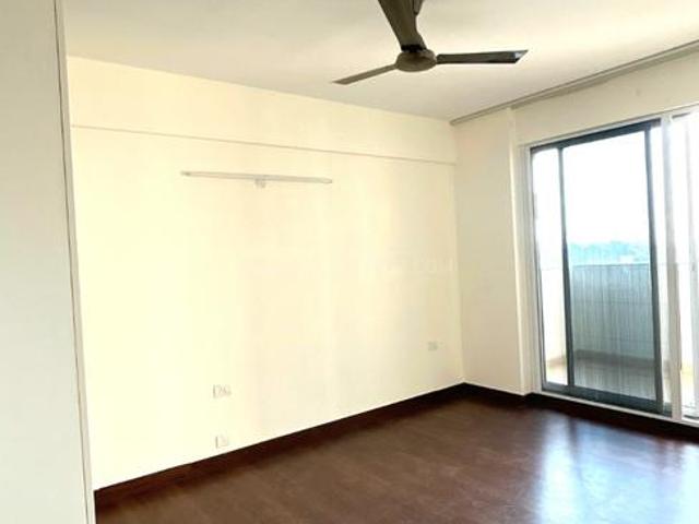 4 BHK Apartment in Sector 92 for resale Gurgaon. The reference number is 21172812