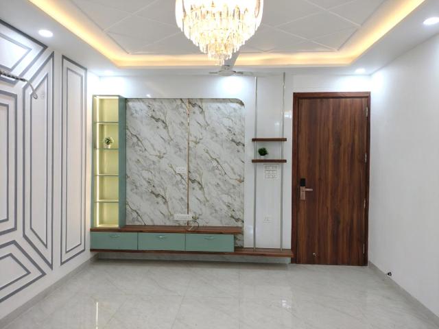 4 BHK Apartment in Sector 9 Dwarka for resale New Delhi. The reference number is 20352638