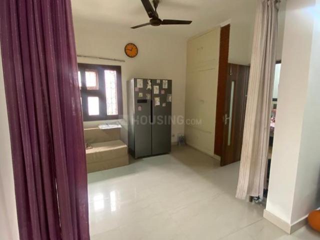 4 BHK Apartment in Sector 9 Rohini for resale New Delhi. The reference number is 20109193
