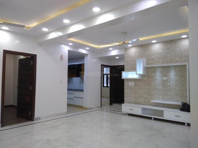 4 BHK Apartment in Shahdara for resale New Delhi. The reference number is 21160111