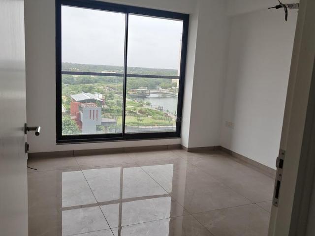 4 BHK Apartment in Shantigram for rent Ahmedabad. The reference number is 20969459