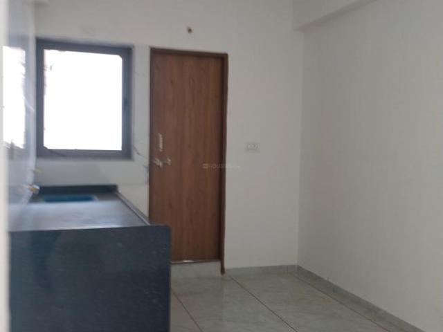 4 BHK Apartment in Shela for rent Ahmedabad. The reference number is 18300905