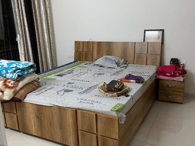 4 BHK Apartment in Shela for rent Ahmedabad. The reference number is 18875867