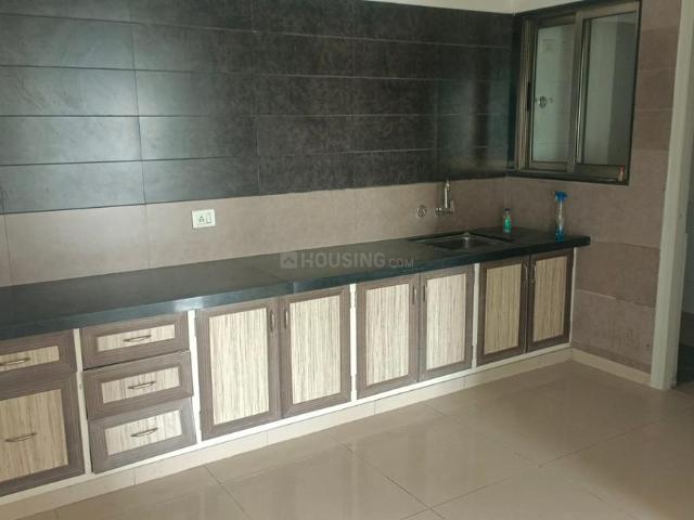 4 BHK Apartment in Shela for rent Ahmedabad. The reference number is 19195723