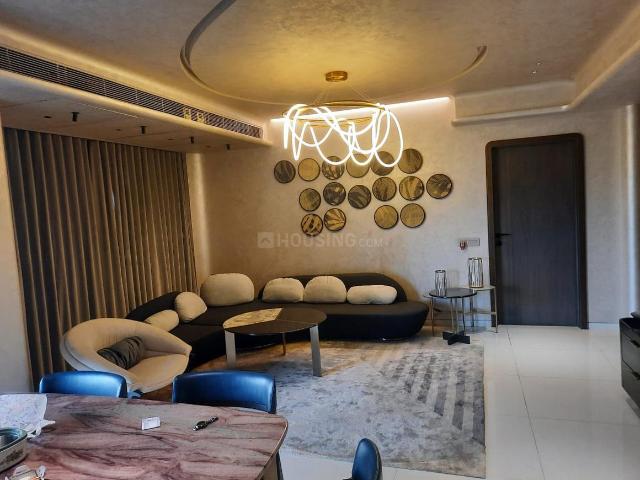 4 BHK Apartment in Shela for rent Ahmedabad. The reference number is 19250908