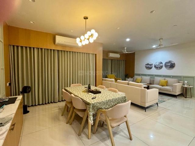 4 BHK Apartment in Shela for rent Ahmedabad. The reference number is 19550152