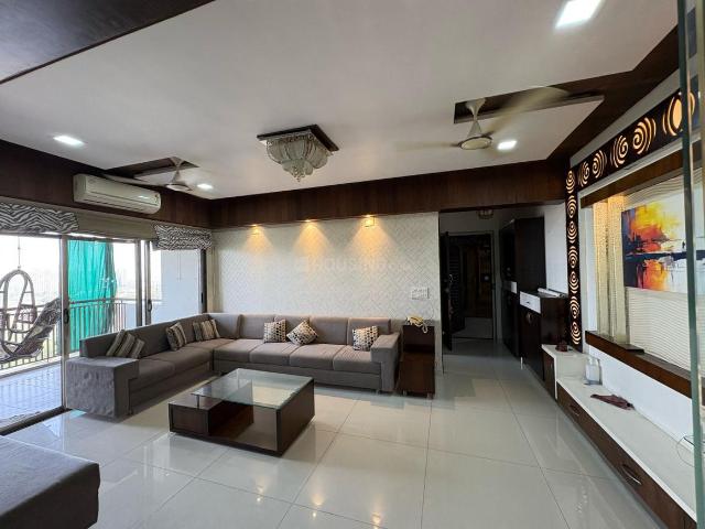4 BHK Apartment in Shela for rent Ahmedabad. The reference number is 21329125