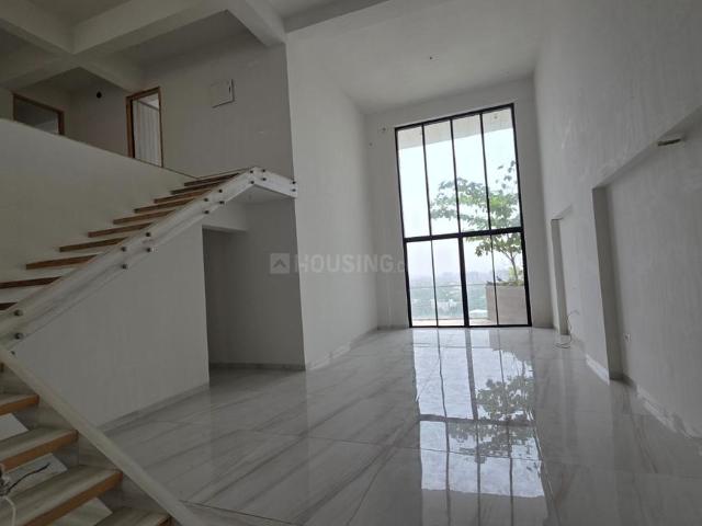 4 BHK Apartment in Shela for resale Ahmedabad. The reference number is 21091341