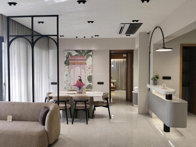 4 BHK Apartment in Shilaj for rent Ahmedabad. The reference number is 18294578
