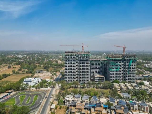 4 BHK Apartment in Shilaj for resale Ahmedabad. The reference number is 17674456