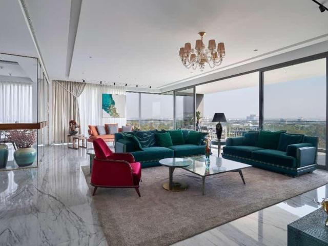4 BHK Apartment in Shivaji Nagar for resale Pune. The reference number is 20817702