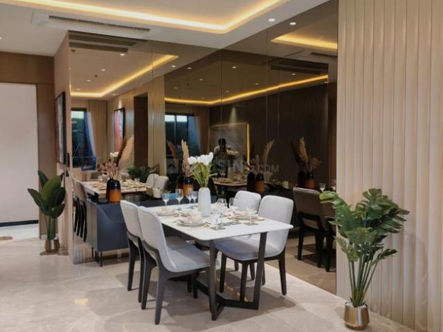 4 BHK Apartment in Sion for resale Mumbai. The reference number is 20433211
